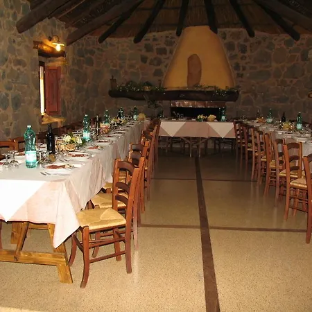 Villaggio Antichi Ovili * Orroli